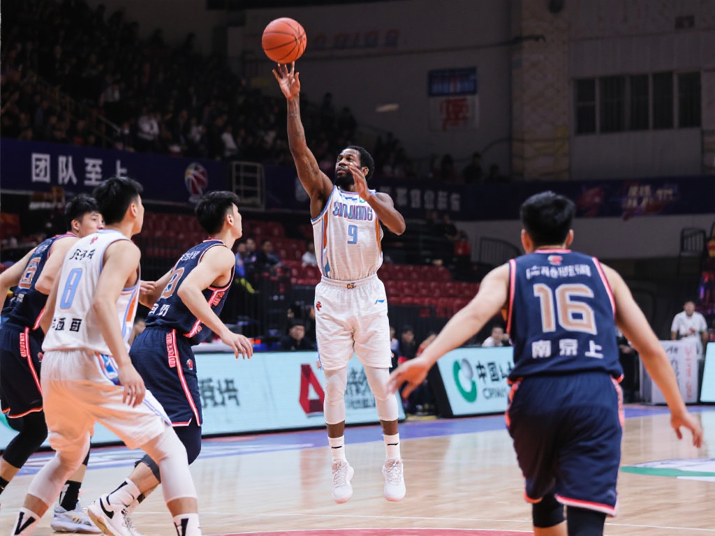 曼城双重不败：团队19场联赛无敌，罗德里个人70场不失